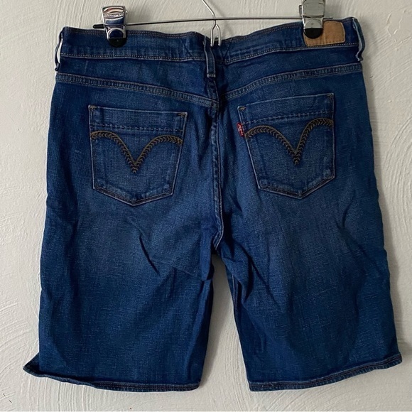 Levi’s Shorts Women’s‎ Size 10 Blue Jeans Dark Wash - Picture 6 of 12